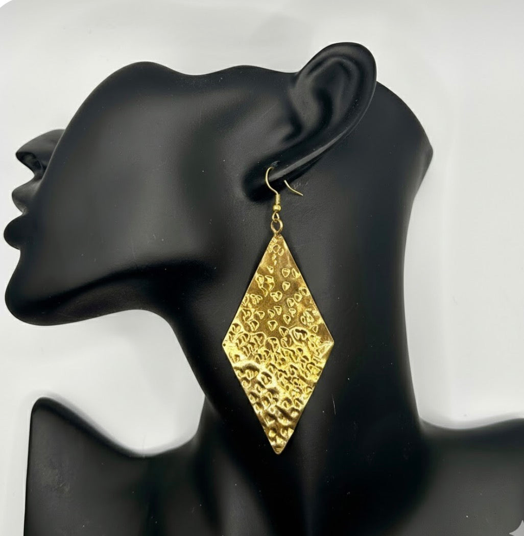 Tribal Triangle Dangles